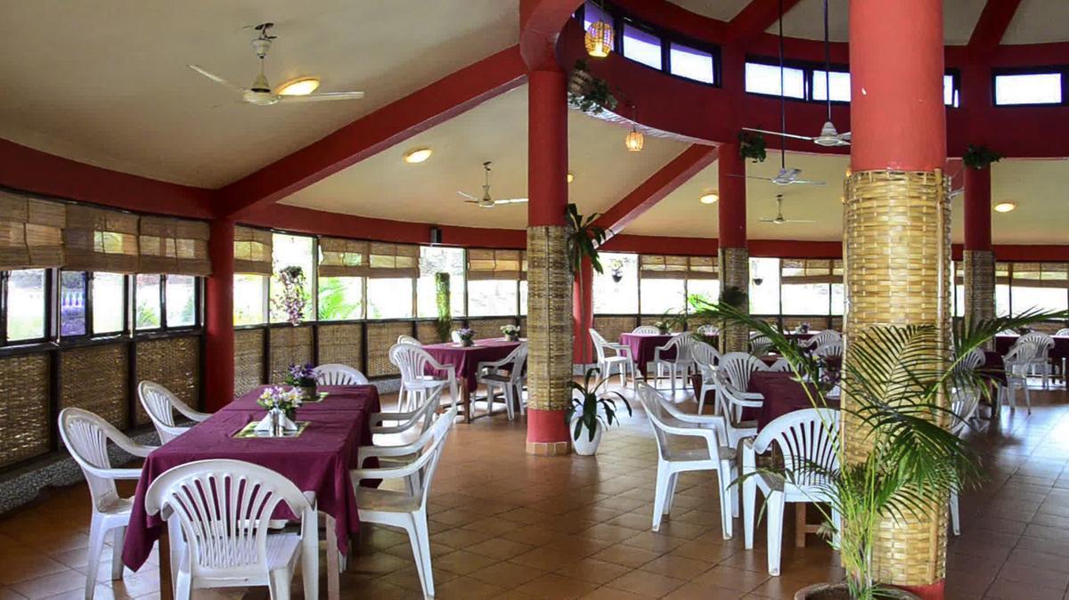 Indismart Woodbourne Resort Calangute Restaurant