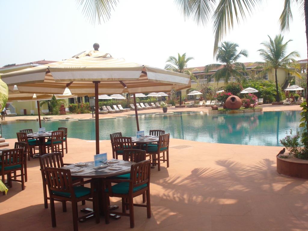 The Lalit Golf And Spa Resort Calangute Restaurant